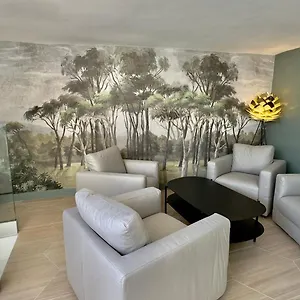 Appartement Centre Historique Climatise Avec Terrasse, Aix-en-Provence